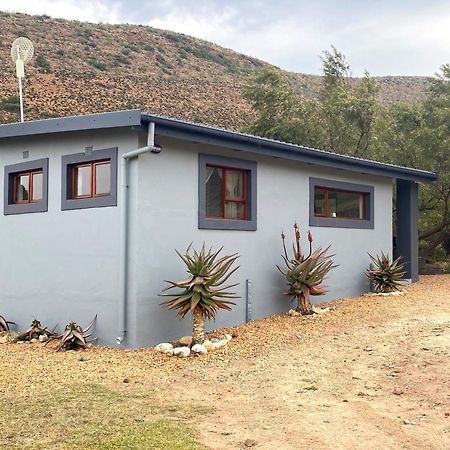 Hotel Oaksrest Vineyards Guest Farm Ladismith Esterno foto